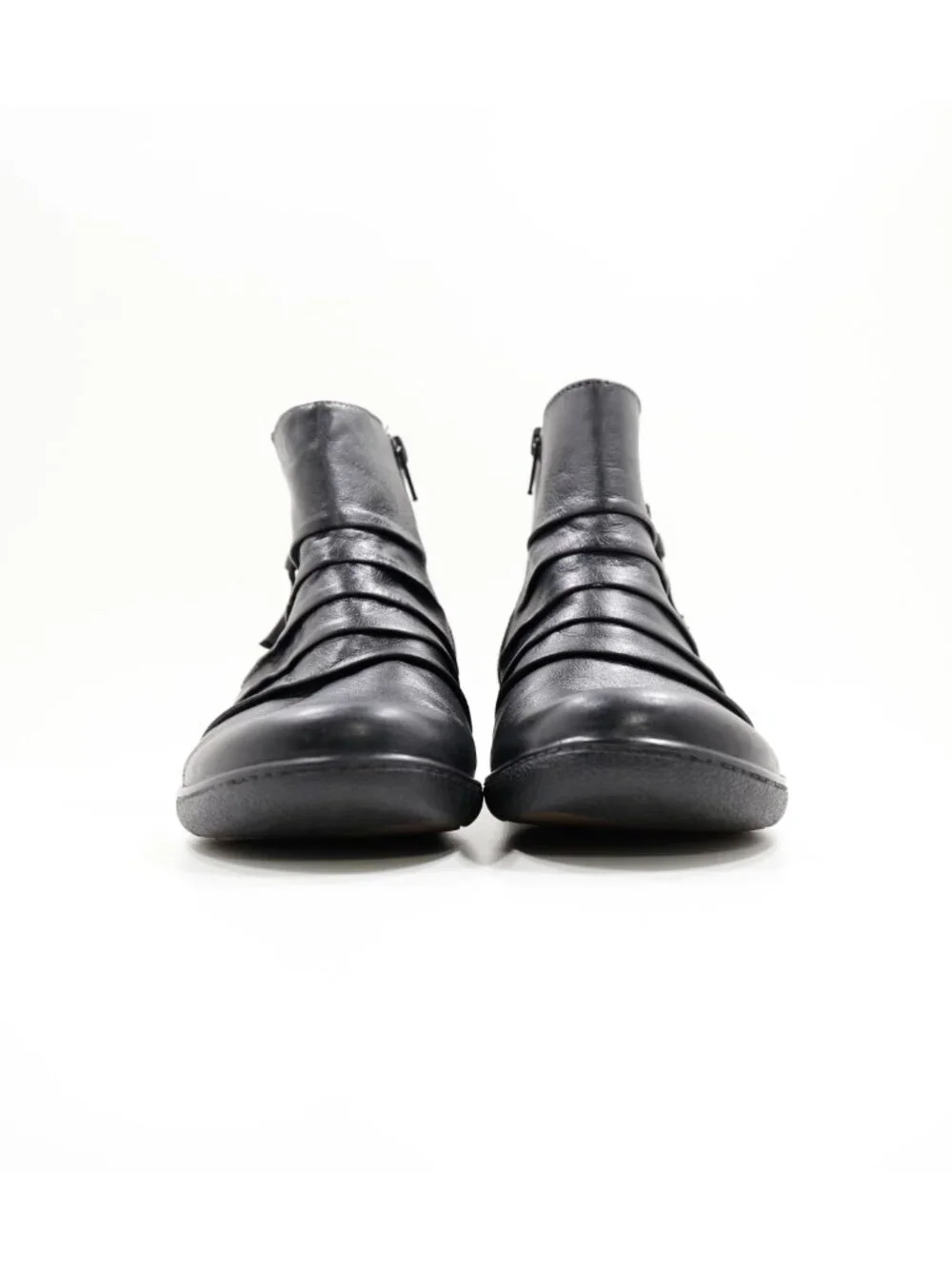 Clarks Kearns Blush Black Leather Flat Ankle Boots - Women's 7